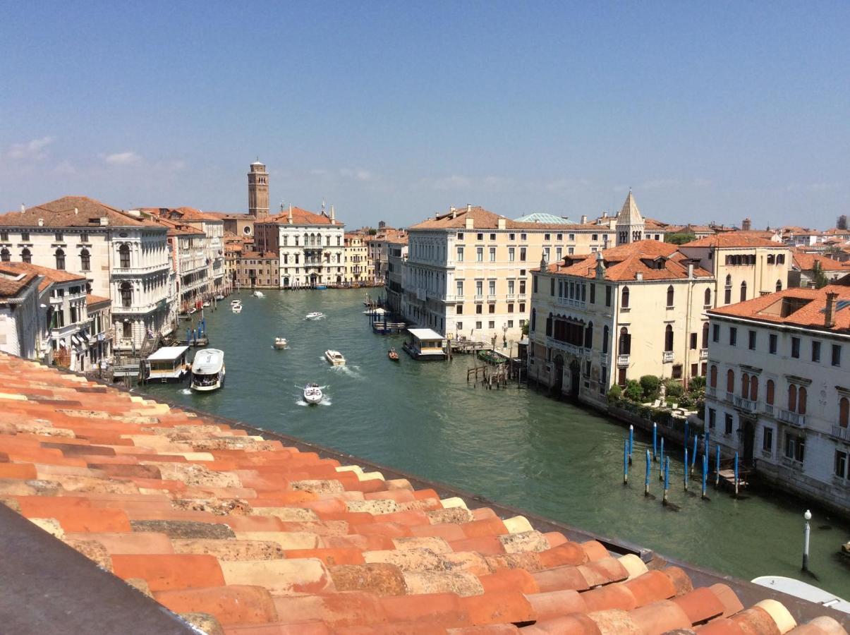 Attico Canal Grande A Palazzo Contarini Corfu Veneza Exterior foto