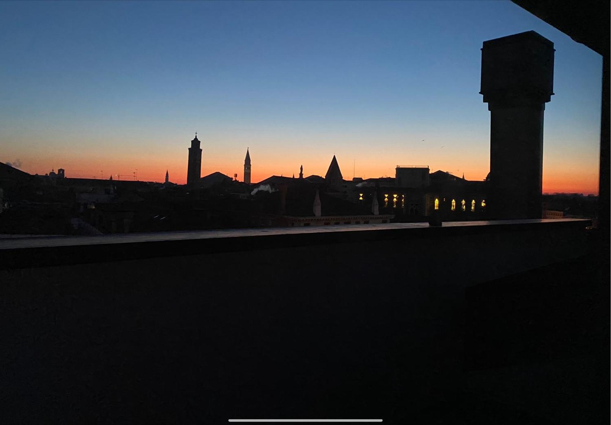 Attico Canal Grande A Palazzo Contarini Corfu Veneza Exterior foto
