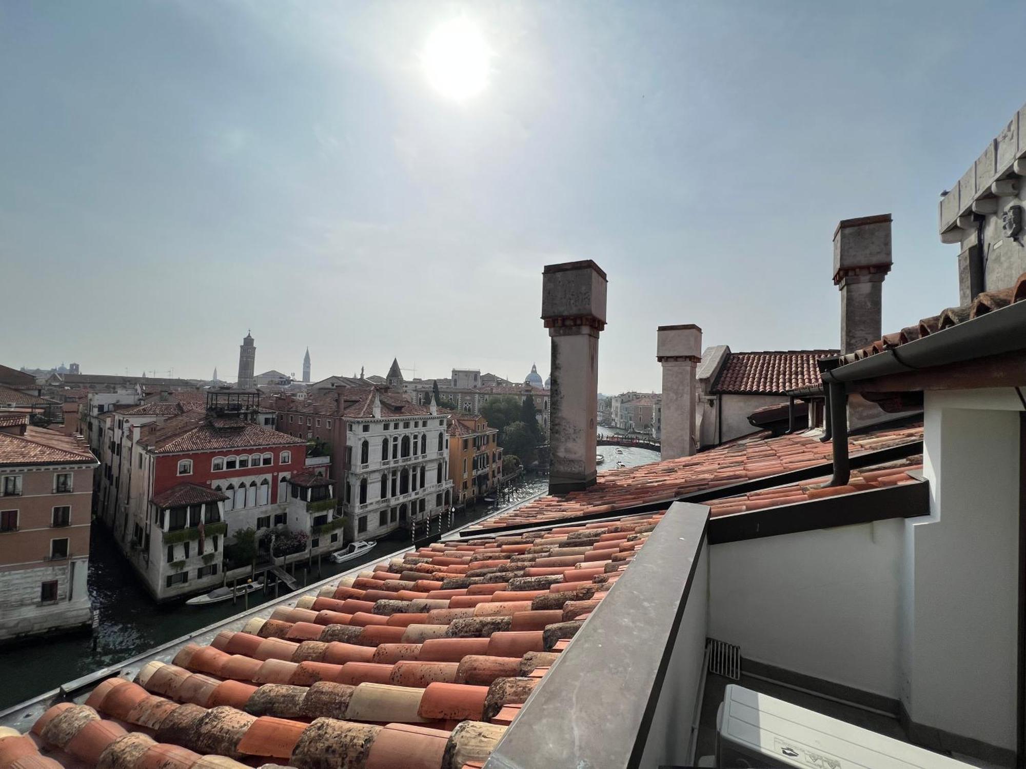 Attico Canal Grande A Palazzo Contarini Corfu Veneza Exterior foto